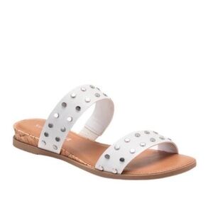 NEW Sun + Stone Easten Studded Slide Sandals Double Strap White Silver Size 8.5